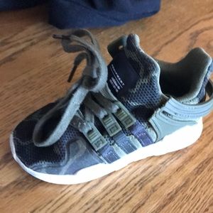 READ DESCRIPTION Adidas EQT Duck Camo size 6